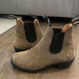 Women's Style 1961 
Size: 8 US Women (5 AU/UK*)